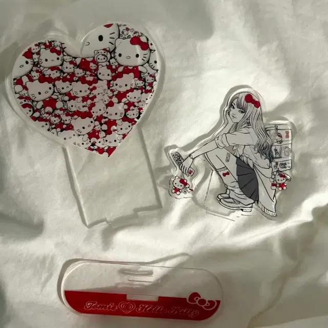 이토준지 산리오 헬로키티 아크릴 스탠드 굿즈