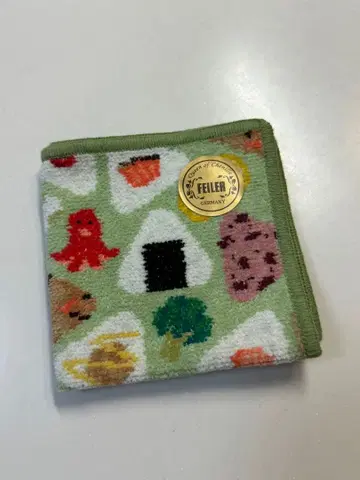 러브리 바이 페이러 손수건 오무스비 코로린