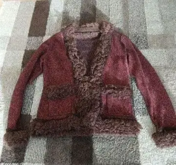 니트 자켓 빨간색 노카라 프린지