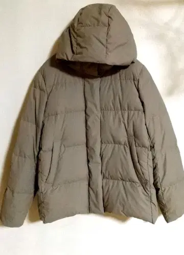 무인 카키 베이지 후드 부착 다운 자켓