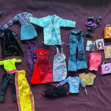 바비 아웃핏 의류 묶음