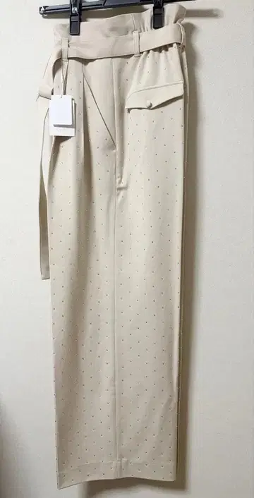 [택 포함 새상품] luan 팬츠 bijou tuck pants