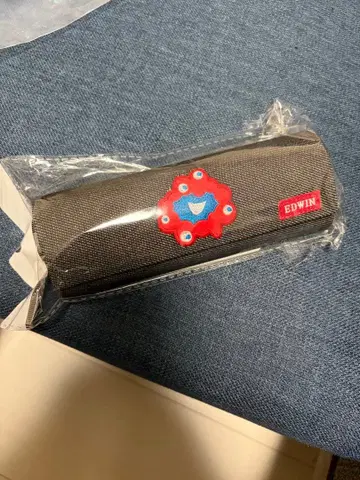 오사카 간사이 박람회 한정판 먀쿠먀쿠 에드윈 콜라보 안경 케이스