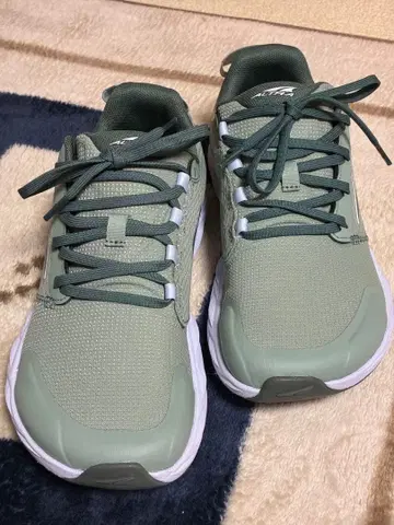 Altra Superior 6 그린 24cm