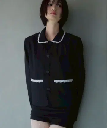 Smyeon 스미 레이스 포함 컴팩트 자켓 블랙 F