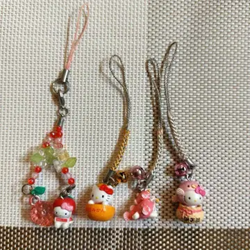 헬로키티 지역 한정 키티 끈 등 스트랩 4개 세트