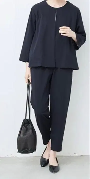 TOKYO BASIC 캐주얼부터 포멀까지