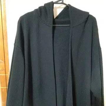 안티카 후드 부착 블랙 롱 가디건