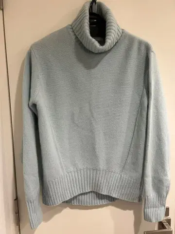 [새상품급] 프레임워크 Framework 스카이블루 터틀넥 니트