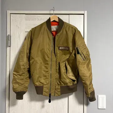AVIREX MA-1 플라이트 자켓 탄 M