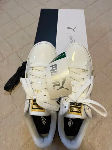 푸마 바스켓 페이턴트 BTS 화이트/블랙 5