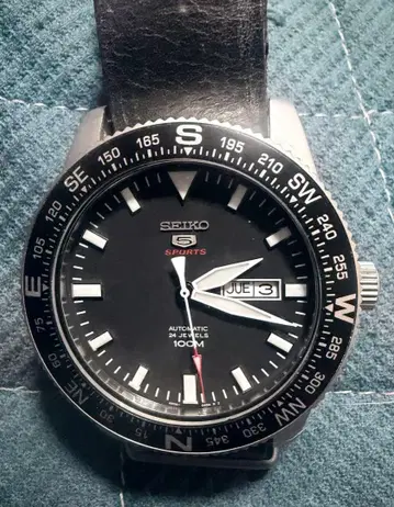 SEIKO 5 스포츠 자동 손목시계 블랙