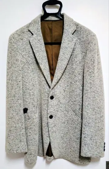 이세탄 구매 미사용 새상품 울 혼방 그레이 계열 테일러드 자켓 사이즈 M