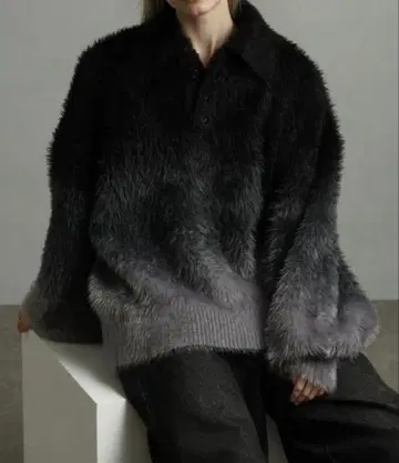 엘레강스 헤비 샤기 니트 그라데이션 피케 셔츠