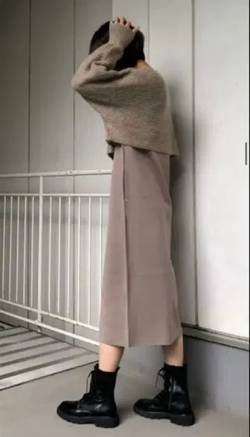 완판템 새상품급 그레이스 콘티넨탈 모헤어 숏 탑 세트 니트 원피스