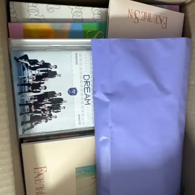 세븐틴 앨범 및 포카 배포 가격