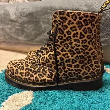 Dr.martens 닥터마틴 부츠 레오퍼드 무늬