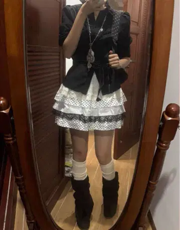화이트 블랙 도트 레이스 다단 프릴 미니 스커트