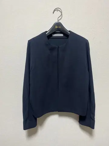 새상품급 띠어리 럭스 노카라 자켓 네이비