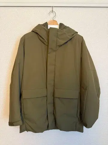 UNIQLO 올리브 다운 자켓