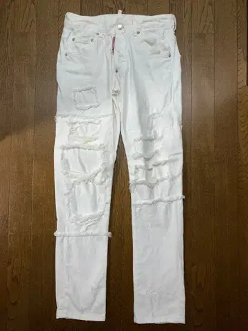 DSQUARED2 (디스퀘어드) 화이트 데미지 데님