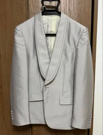 와타베 웨딩 턱시도 실버