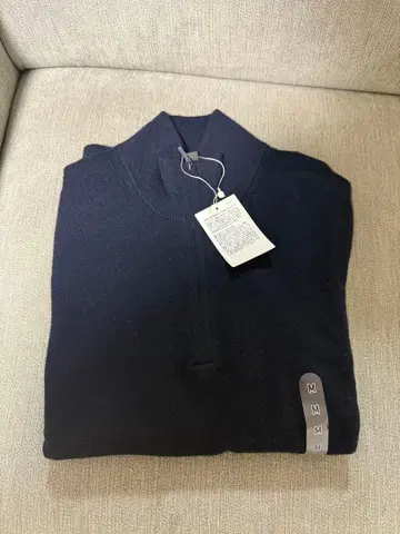 UNIQLO 캐시미어 하프 지퍼 스웨터