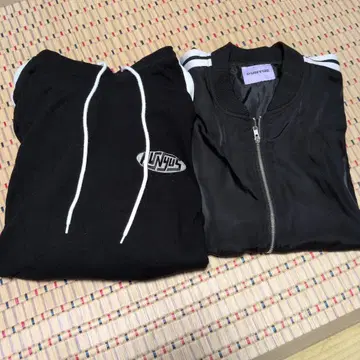 PUNYUS 블랙 후드티와 스트라이프 블루종 세트