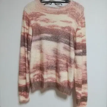 BEAMS 핑크 계열 마블 니트