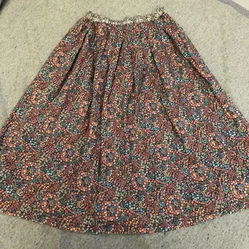 새상품급 crespi 리버티 프린트 코튼 플레어 스커트 종아리 기장
