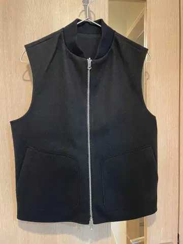 ZARA 블랙 울 혼방 베스트 M