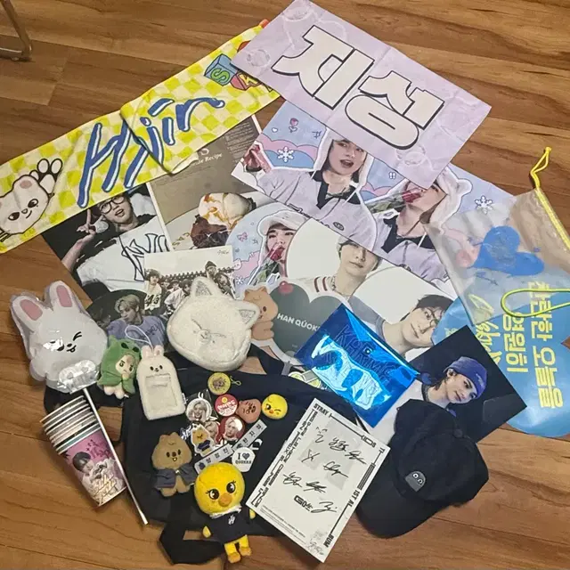 스트레이키즈 공굿 비공굿 포카 및 엠디 싸인앨범 포함