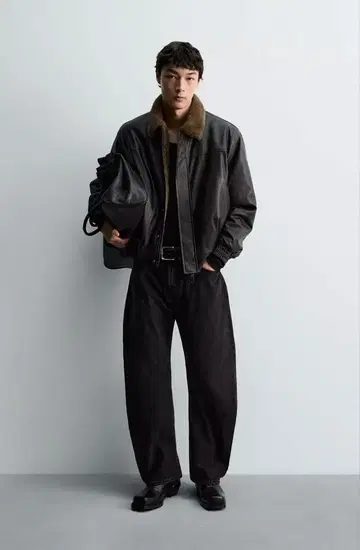 ZARA 리버서블 페이크 레더 자켓