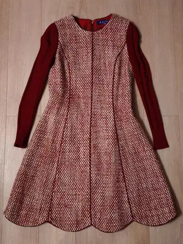 엠즈 그레이시 스캘럽 밑단과 라메 믹스 원피스