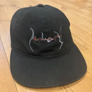 nobody 자수 디자인 블랙 캡