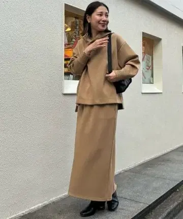 un dix cors 종이상자 니트 후드티 셋업