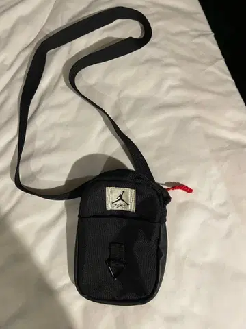 NIKE 조던 숄더백