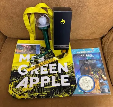 Mrs. GREEN APPLE 라이트 스틱 & 사과 잼 시트 특전