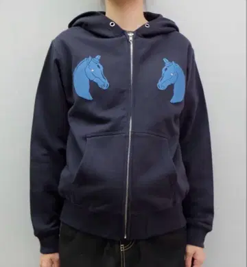 Labyrins Dont Cry Horse Hoodie Navy