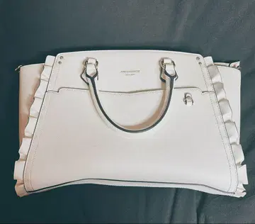 & chouetee 이타백 화이트