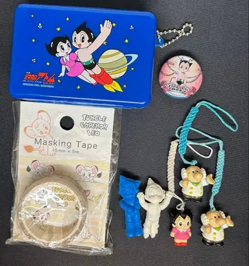 철완 아톰 굿즈 묶음 판매 지우개 스트랩 캔뱃지