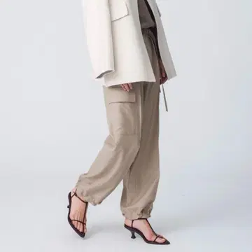 ebure 울 플라넬 카고 디테일 팬츠