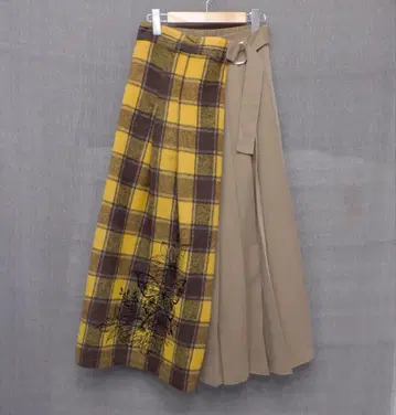 스칼라 533232: 체크 무늬 x 플리츠 랩 스커트풍 팬츠
