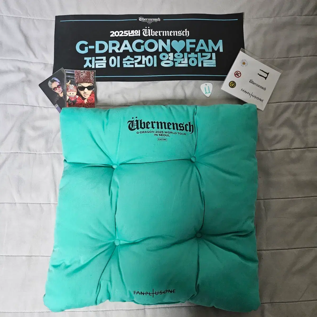 G-dragon GD Middle Concert Fam Zone Cushion Poca Peak Sticker Set