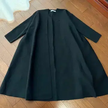 Boujeloud 니트 가디건 코디 블랙 A라인