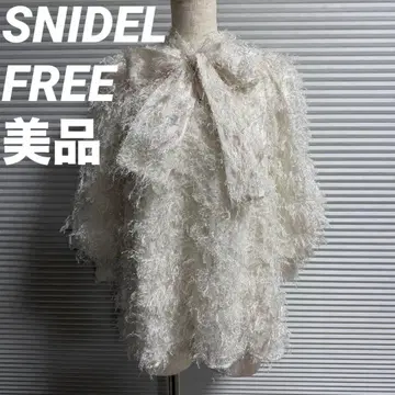 [ 새상품급 ] SNIDEL 스나이델 자카드 볼륨 블라우스