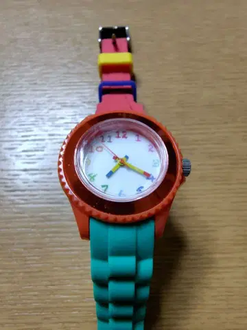 크레파스 패턴 시계 (S 사이즈)