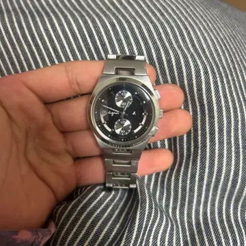 에네스베 손목시계