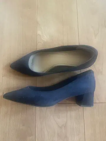 네이비 스웨이드 스틸레토 펌프스