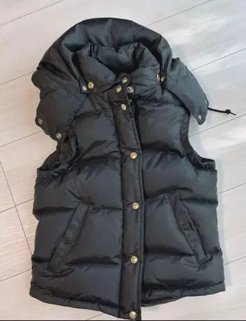 새상품급 두지엠 클라세 별주 슈탄바움 후드 다운 베스트